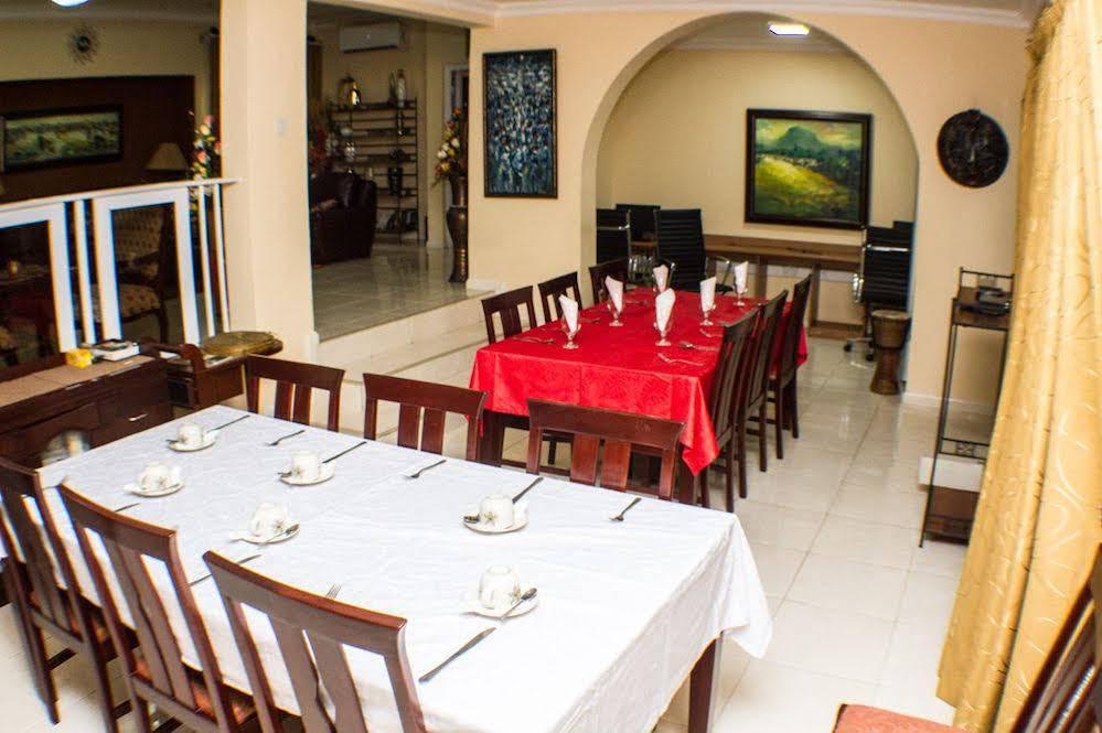 Alma House Hotel Accra Exterior foto
