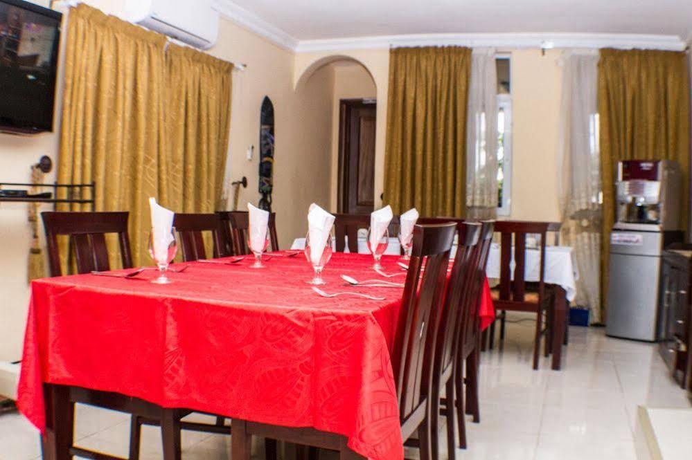 Alma House Hotel Accra Exterior foto
