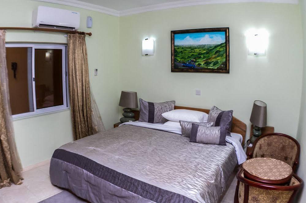 Alma House Hotel Accra Exterior foto
