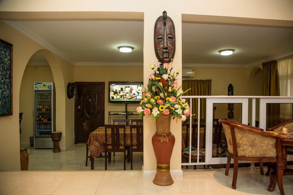 Alma House Hotel Accra Exterior foto